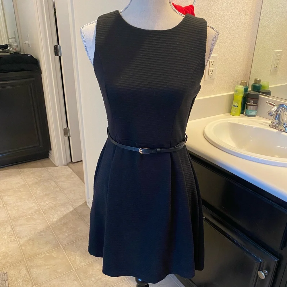 Black cocktail Dress - Picture 1 of 5